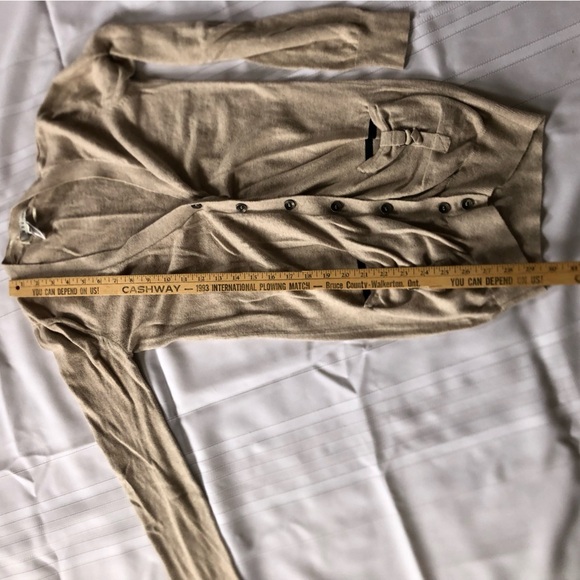 Long Oatmeal Coloured Cardigan with Funky Pockets - Picture 11 of 15